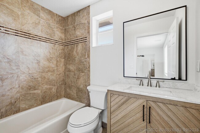 Building Photo - 5513 SW Windward Way
