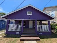 Building Photo - 613 6th St