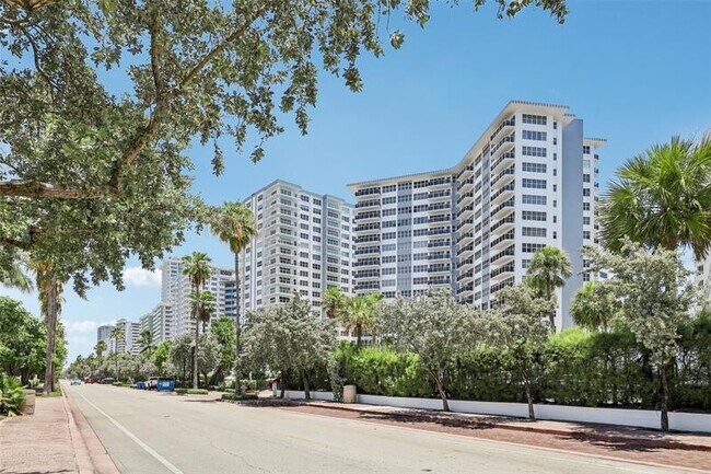 Building Photo - 3700 Galt Ocean Dr