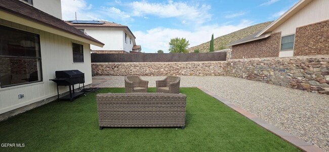 Building Photo - 1112 Chiricahua Dr