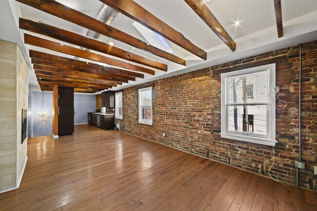 Building Photo - 4213 Butler St