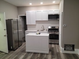 Building Photo - 2317 Main St