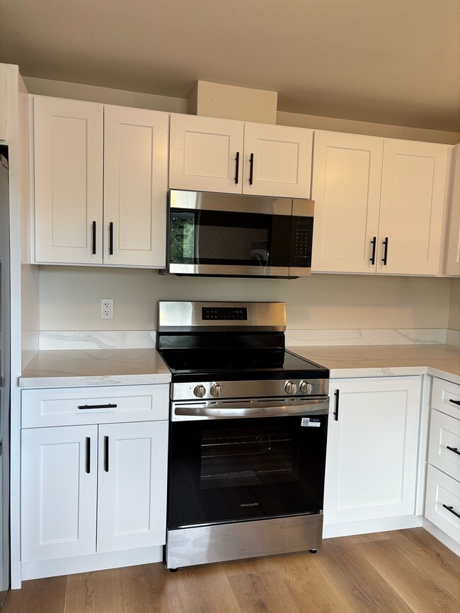 Building Photo - Wetmore Apartments