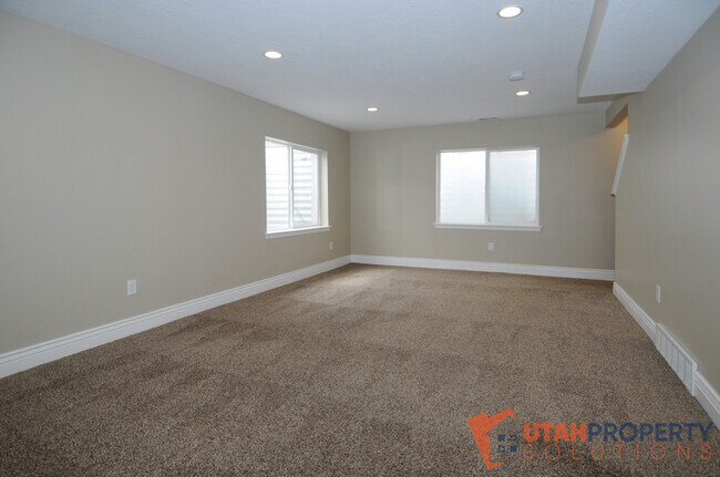 Building Photo - 3755 N Prairie Grass Dr