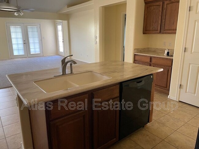 Building Photo - 2408 E Rosario Mission Dr