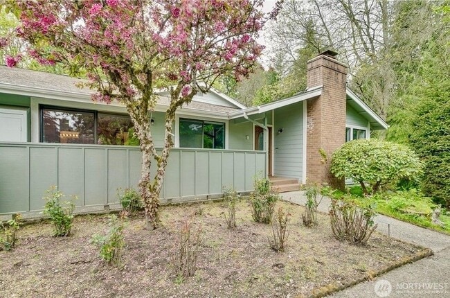 Primary Photo - 2440 140th Ave NE