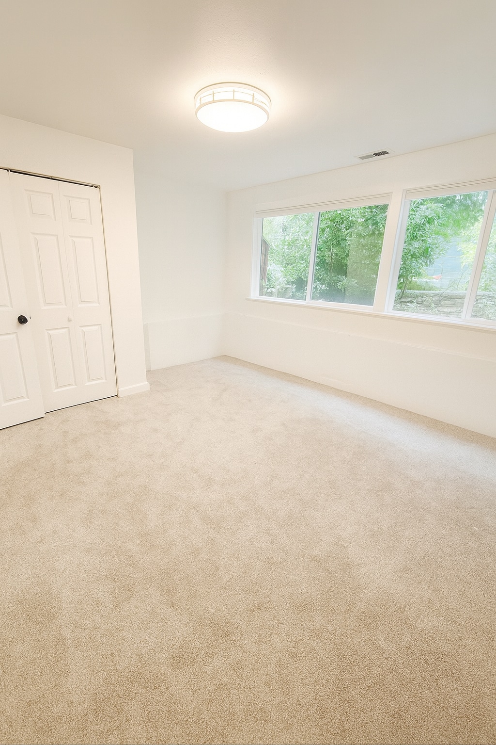 BEDROOM WITH CLOSET - 5129 137th St SE