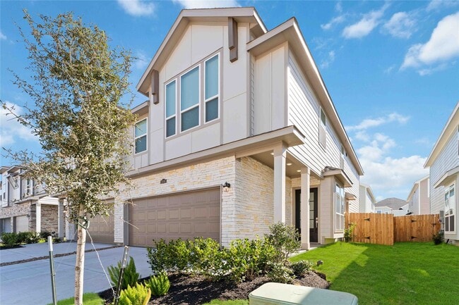 Building Photo - 2206 Via Isa Ln