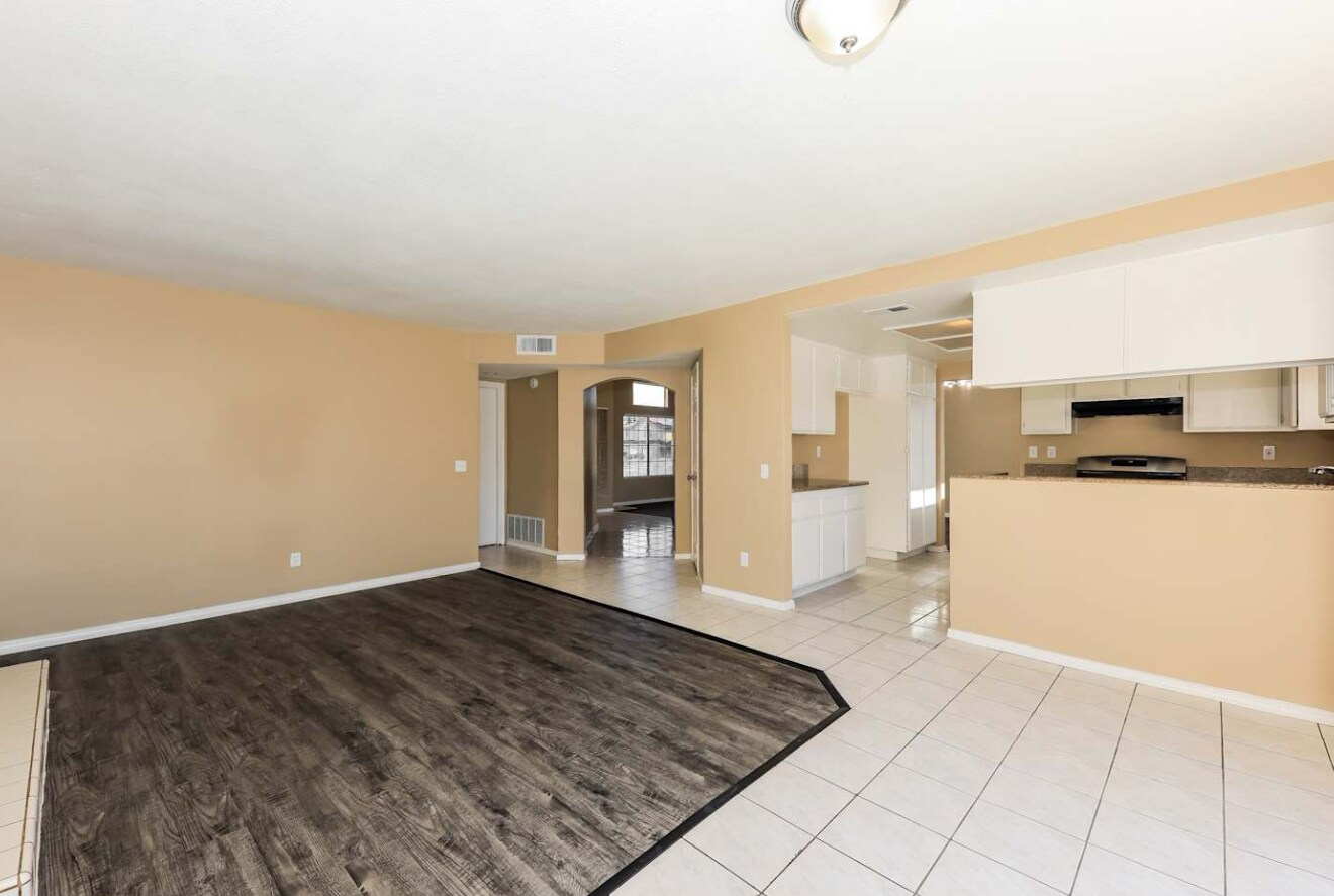 Building Photo - 414 W Ella J Gilmore St