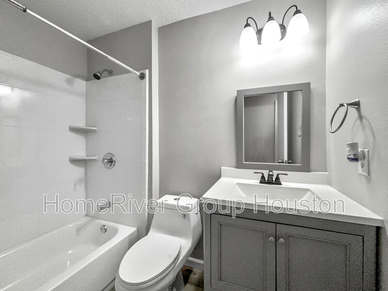 Building Photo - 904 Wilaby Ln