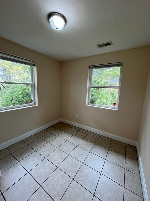 Building Photo - 1542 Monument Ave