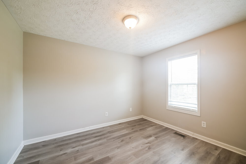 Building Photo - 124 S Winds Dr