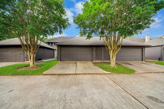 Building Photo - 2204 Gemini St