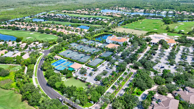 Building Photo - 119 Esperanza Way