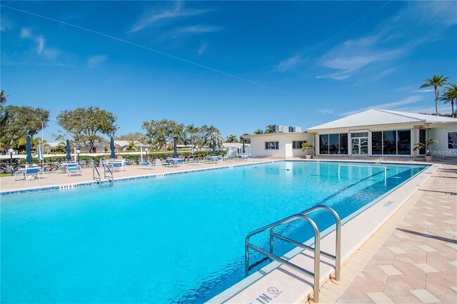 Building Photo - 10351 Regal Dr