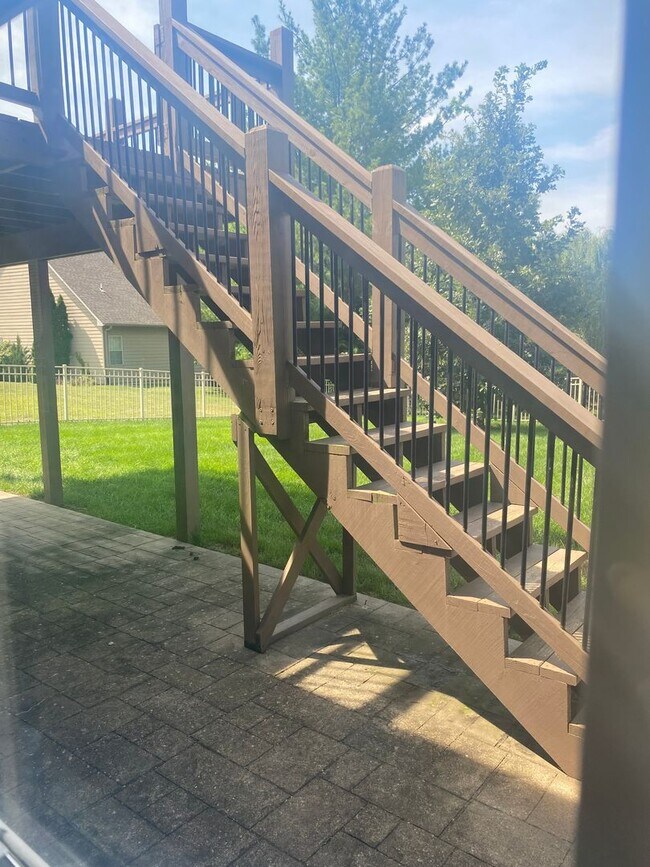 Building Photo - 4701 Thornbrook Ridge