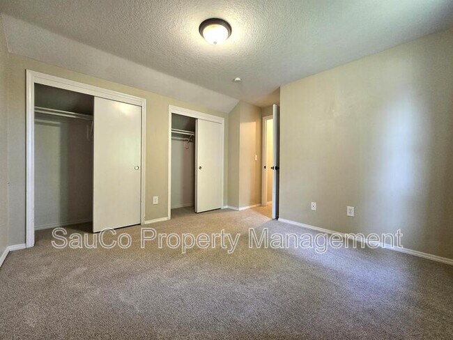 Building Photo - 20365 NW Quail Hollow Dr