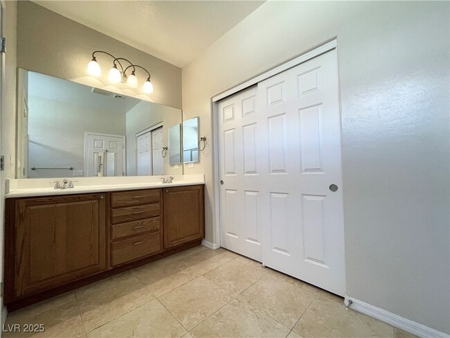 Building Photo - 7421 Ravines Ave