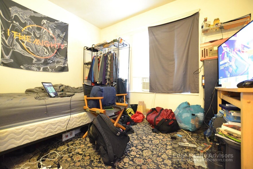 Building Photo - 548 Washington St