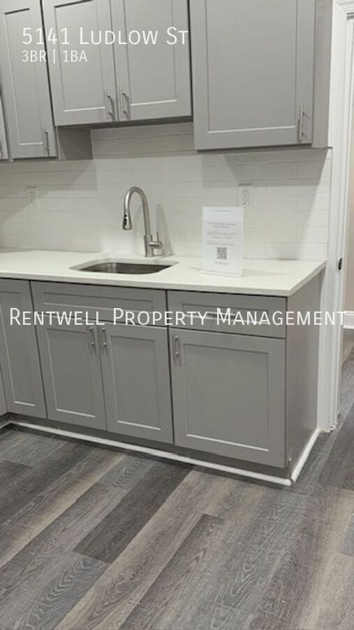 Building Photo - 5141 Ludlow St