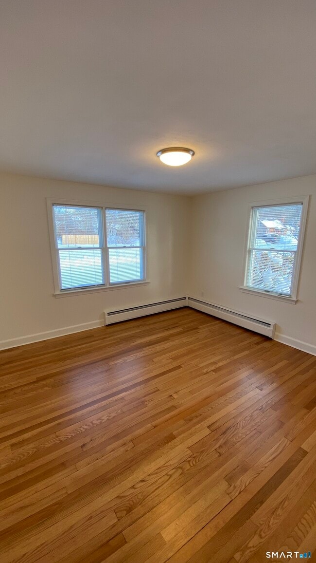 Building Photo - 178 Edgewood Dr