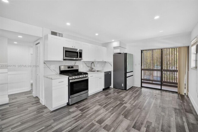 Building Photo - 3265 Virginia St