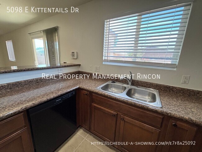 Building Photo - 5098 E Kittentails Dr