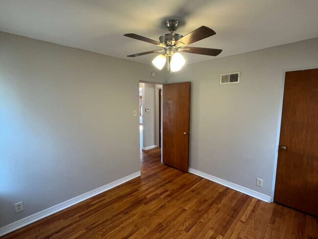 Building Photo - 9813 Lullaby Ln