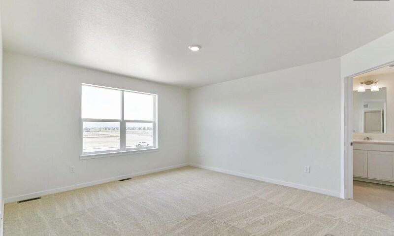 Building Photo - 9900 Biscay St