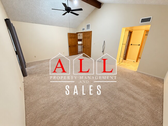 Building Photo - 4 Bedroom • 2.5 Bathroom Home