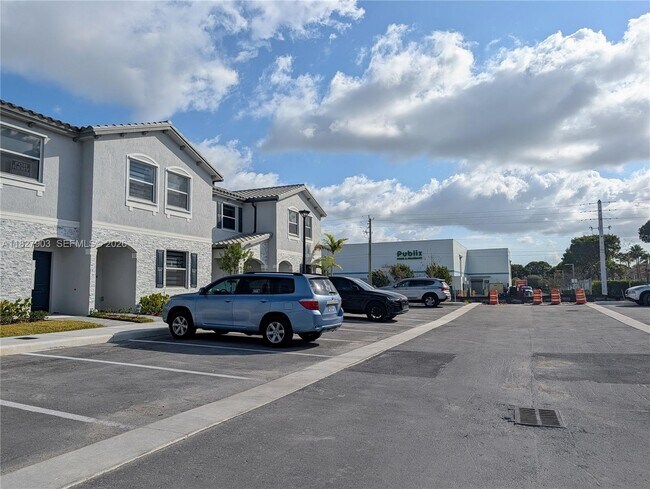 Building Photo - 1172 NW 1st Ter