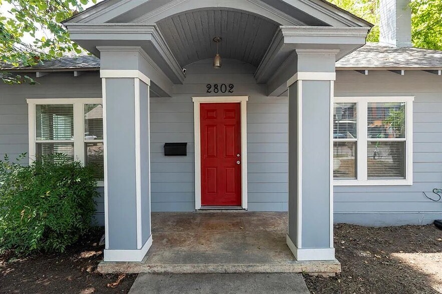 Building Photo - 2802 Salado St