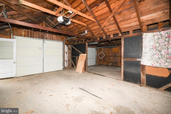 Building Photo - 12335 Rousby Hall Rd