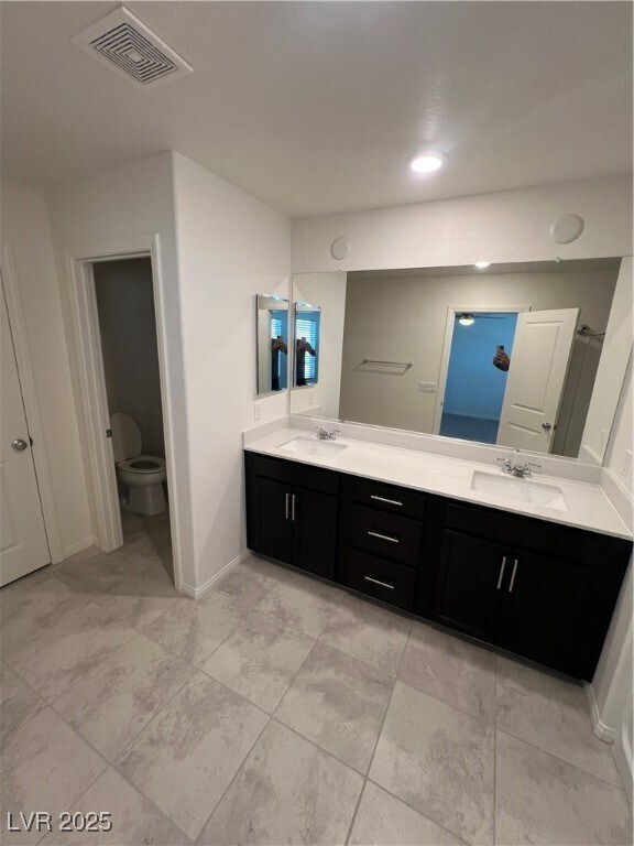 Building Photo - 2468 Bellinzona Pl