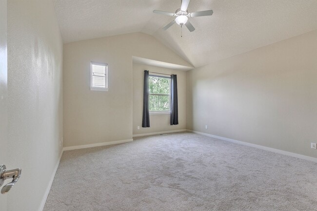 Building Photo - Executive style home