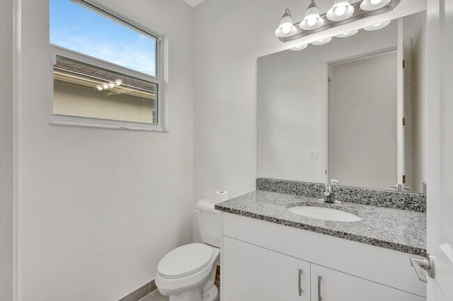 Building Photo - 13382 SW Ibis Shores Rd