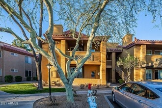 Building Photo - 2929 W Yorkshire Dr