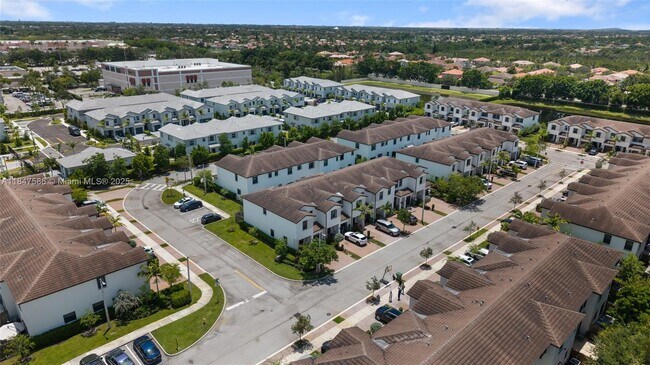 Building Photo - 147 SW 185th Way