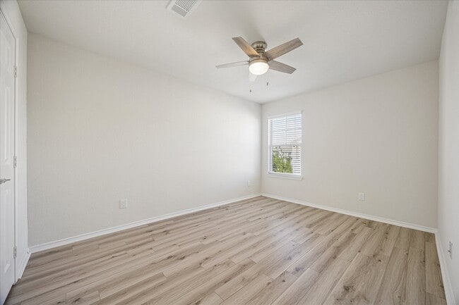 Building Photo - 4017 Delta Rose St