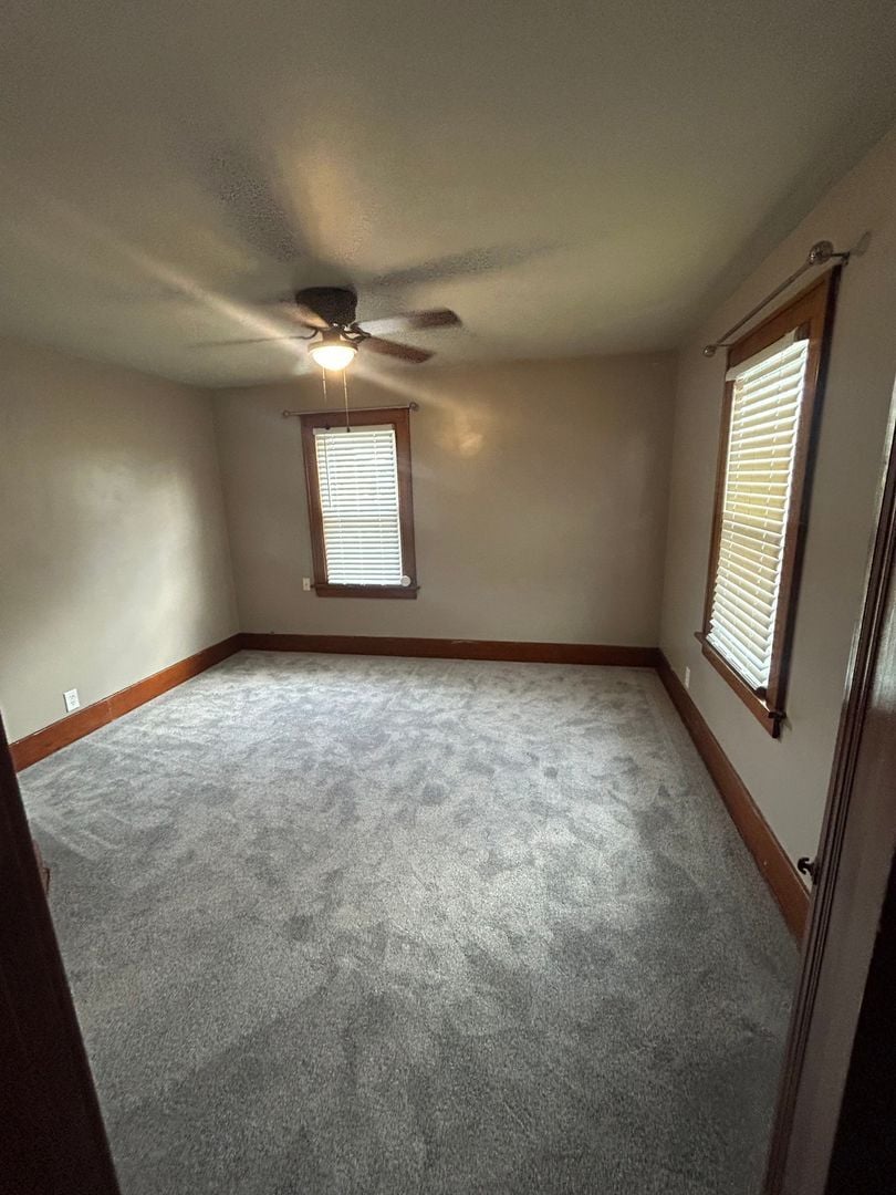 Building Photo - 727 Brady Ave