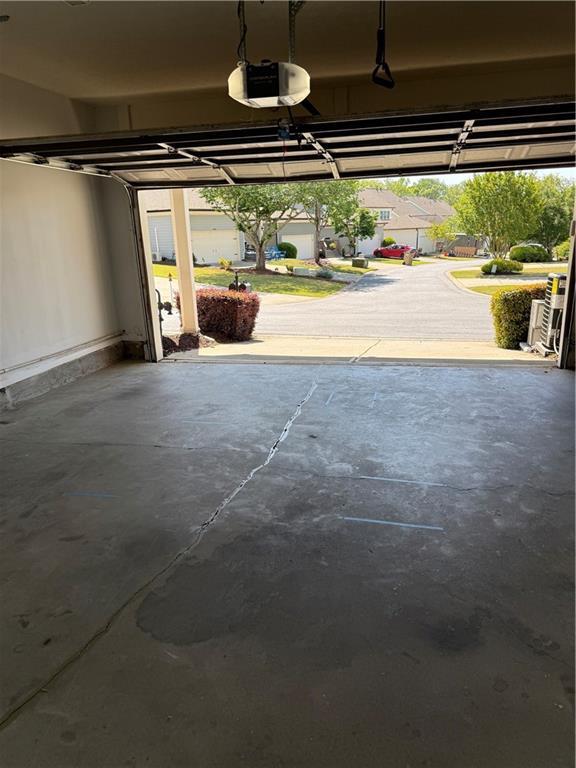 Building Photo - 332 Suwanee Ave NW