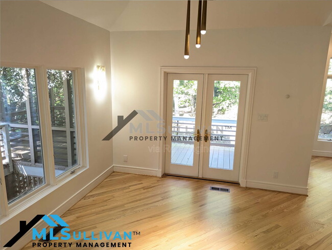 Building Photo - 1011 Wood Sage Dr