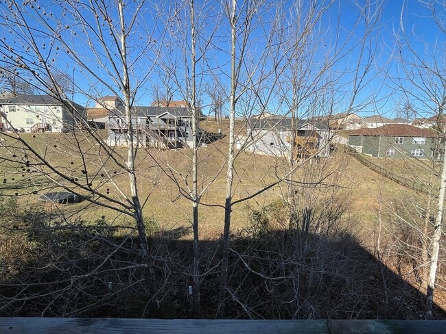 Building Photo - Built in 2020! 3 Bed 2 Bath w/ FENCE and UF Walk Out Basement