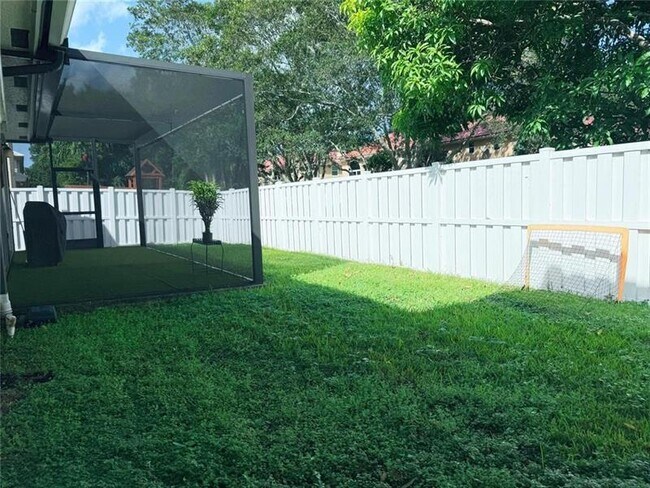 Building Photo - 10235 Panama St