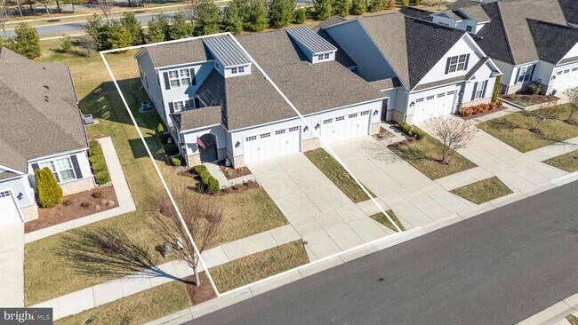 Building Photo - 858 Moorings Cir