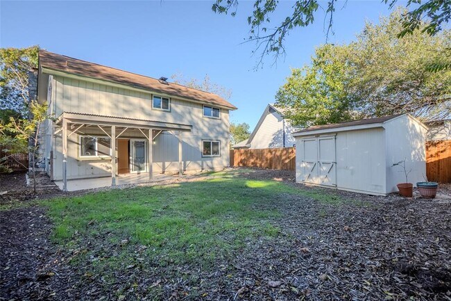 Building Photo - 8203 Beaver Brook Ln