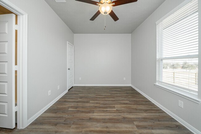 Building Photo - 1141 Trellis Pass