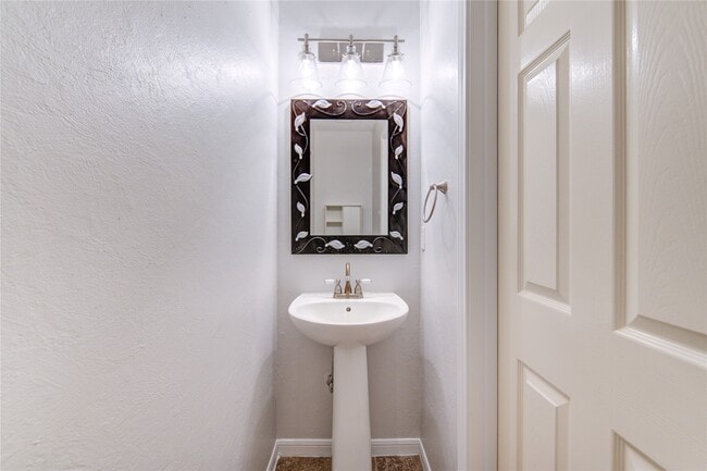 Building Photo - 115 Crimson Bay Dr