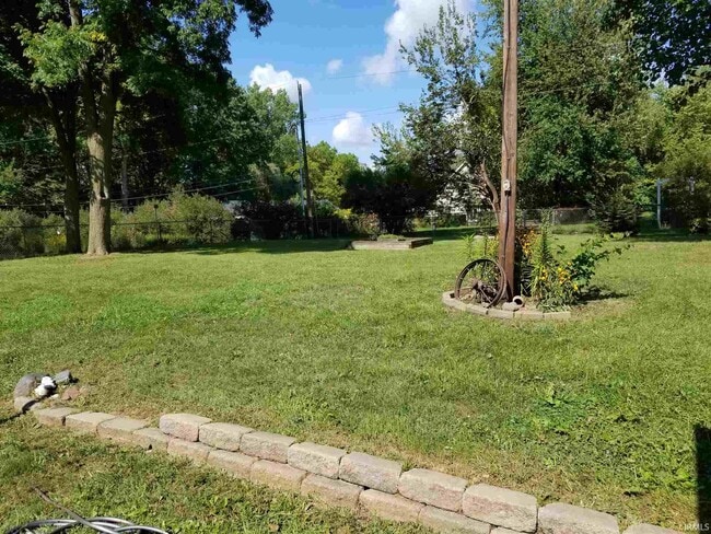 Building Photo - 311 Blake Dr