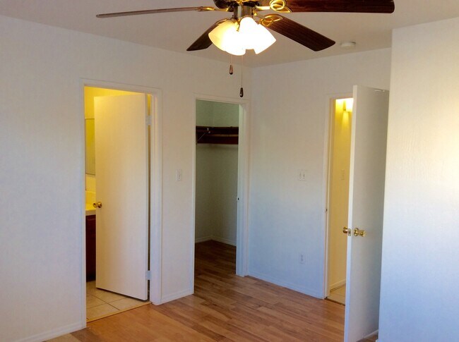 Building Photo - 1516 Hadar Rd